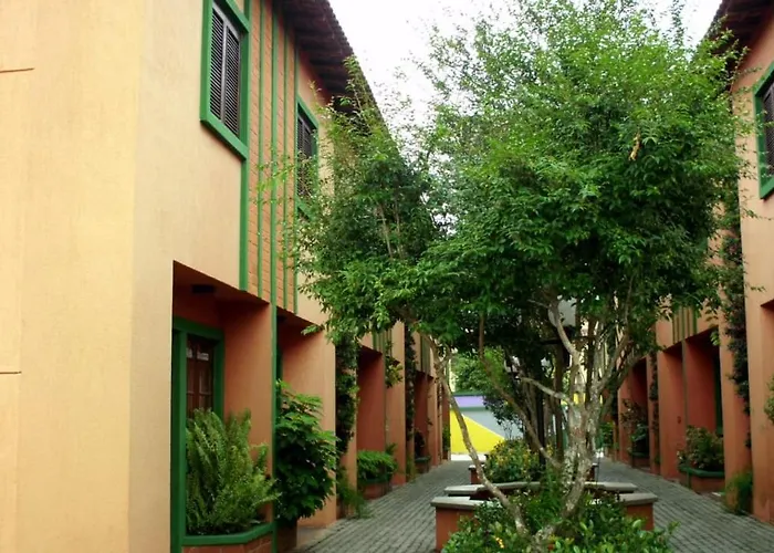 Sobrado In Village