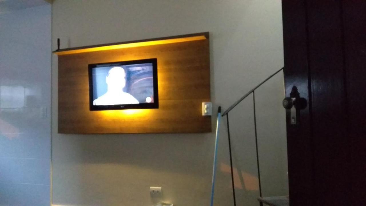 Apartment Sobrado In Village